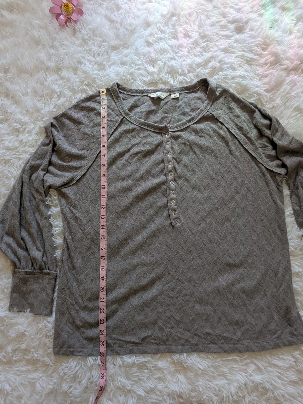 Cozy Chevron Knit Henley Top - Gray XL - Picture 8 of 11